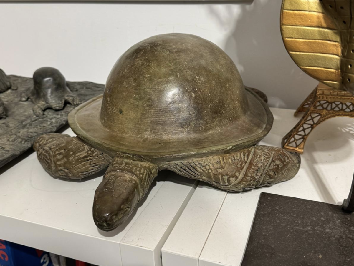 Tortue de la paix en bronze